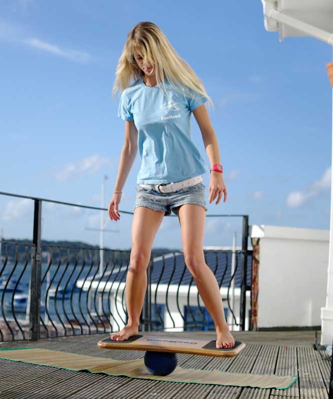 Tee balancing on CoolBoard on decking