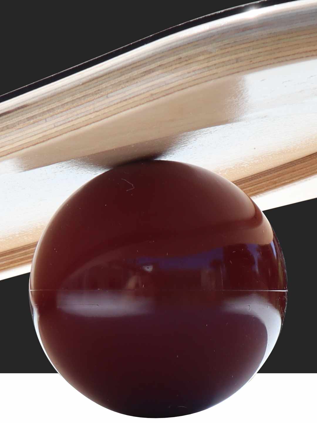 CoolBoard balance board on Ball product highlight 01-mob